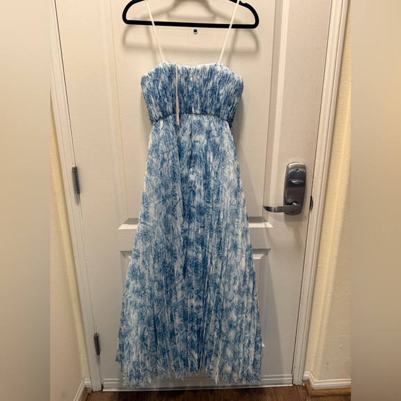 Hutch Corene Strapless Tulle A-Line Midi Dress in Blue & White Size 2 NWT - Picture 4 of 7